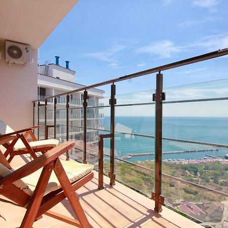 Arcadia Seaview Terrace Apartment Oldenburg Bagian luar foto