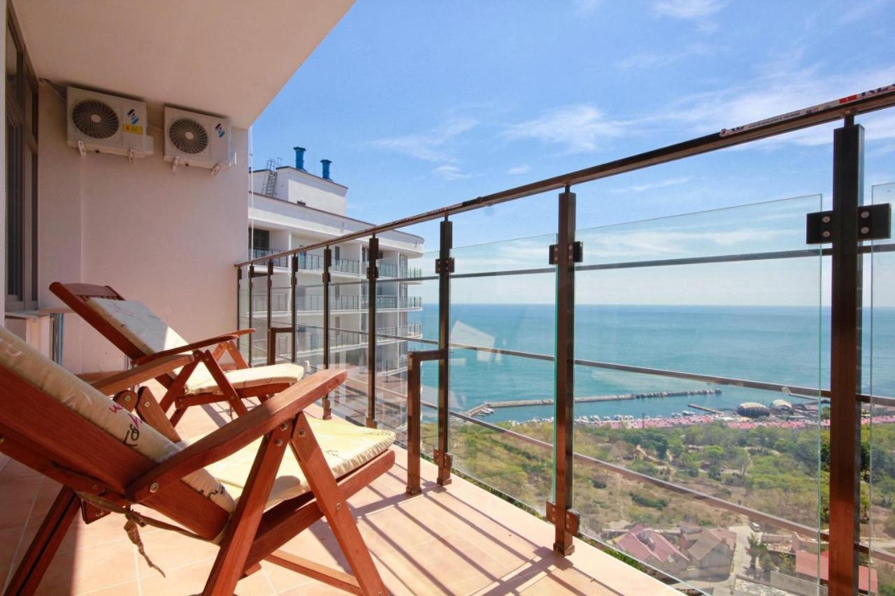 Arcadia Seaview Terrace Apartment Oldenburg Bagian luar foto